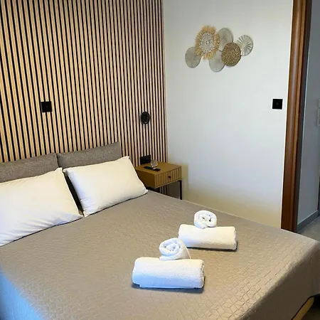 Domus *